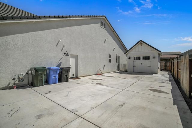 2656 Sinatra Pl, Manteca, CA 95337