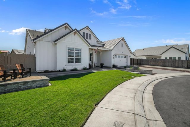 2656 Sinatra Pl, Manteca, CA 95337