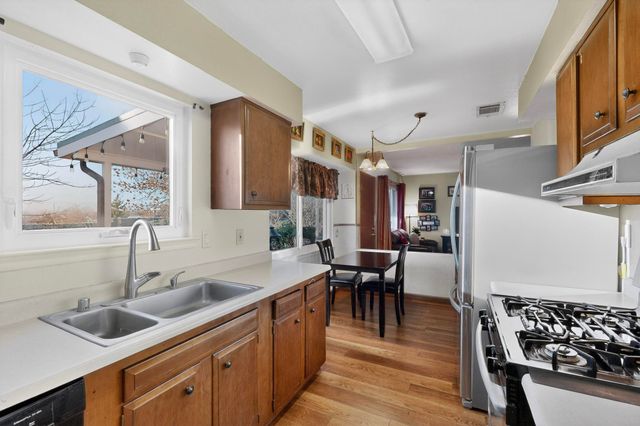 1225 Willys Knight Drive NE, Albuquerque, NM 87112