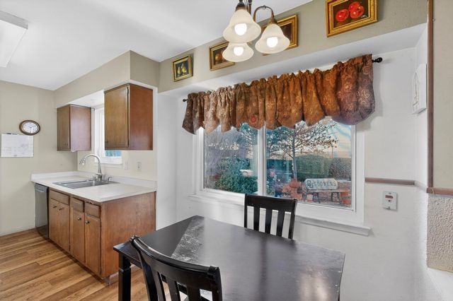 1225 Willys Knight Drive NE, Albuquerque, NM 87112