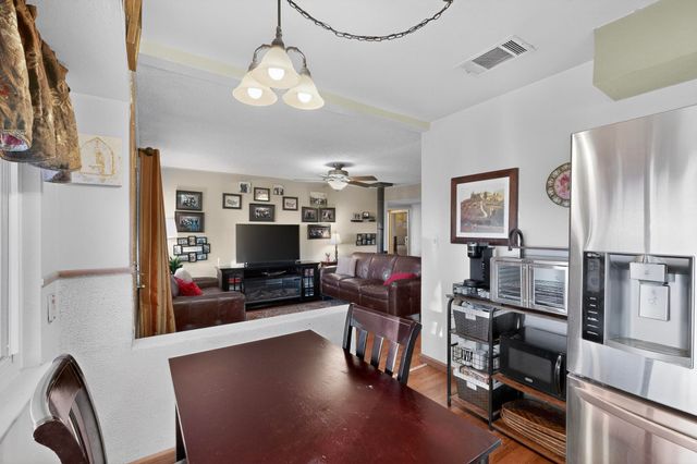 1225 Willys Knight Drive NE, Albuquerque, NM 87112
