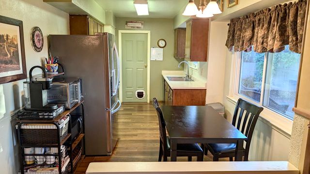 1225 Willys Knight Drive NE, Albuquerque, NM 87112