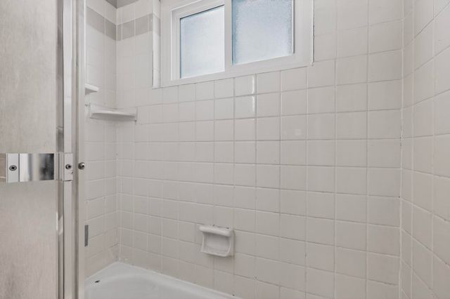 1225 Willys Knight Drive NE, Albuquerque, NM 87112