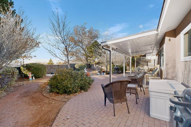 1225 Willys Knight Drive NE, Albuquerque, NM 87112