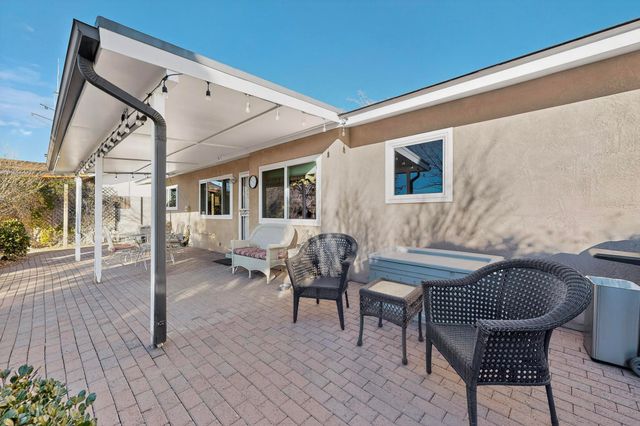 1225 Willys Knight Drive NE, Albuquerque, NM 87112