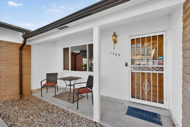 1225 Willys Knight Drive NE, Albuquerque, NM 87112