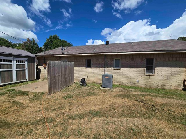 733 Smith Ave, Trumann, AR 72472