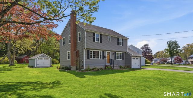 32 Meadowgate Street, Wethersfield, CT 06109
