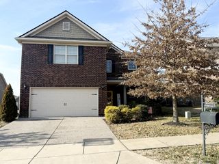 211 Hempstead Ct, Gallatin, TN 37066