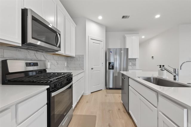 3903 Dodington Ash Drive, Fulshear, TX 77441