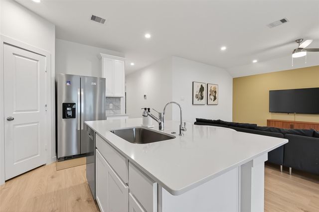 3903 Dodington Ash Drive, Fulshear, TX 77441