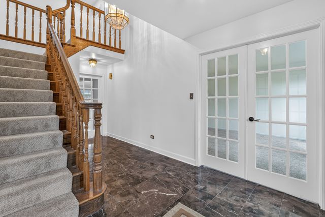 8415 Country Club Lane, Orland Park, IL 60462