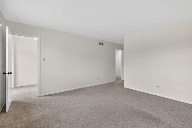 8415 Country Club Lane, Orland Park, IL 60462