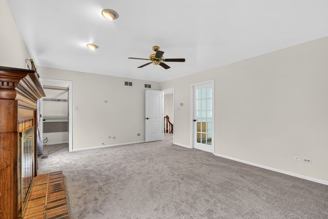 8415 Country Club Lane, Orland Park, IL 60462