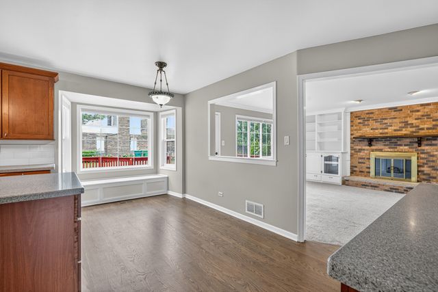 8415 Country Club Lane, Orland Park, IL 60462