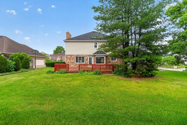 8415 Country Club Lane, Orland Park, IL 60462