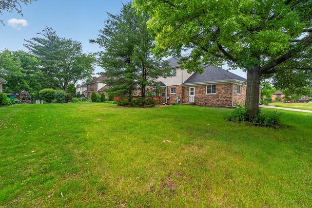 8415 Country Club Lane, Orland Park, IL 60462