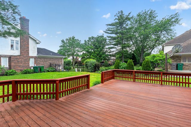 8415 Country Club Lane, Orland Park, IL 60462