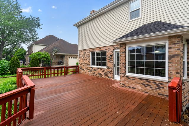 8415 Country Club Lane, Orland Park, IL 60462