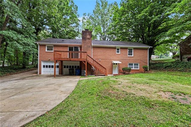 5021 Eastwin Drive, Winston-salem, NC 27104