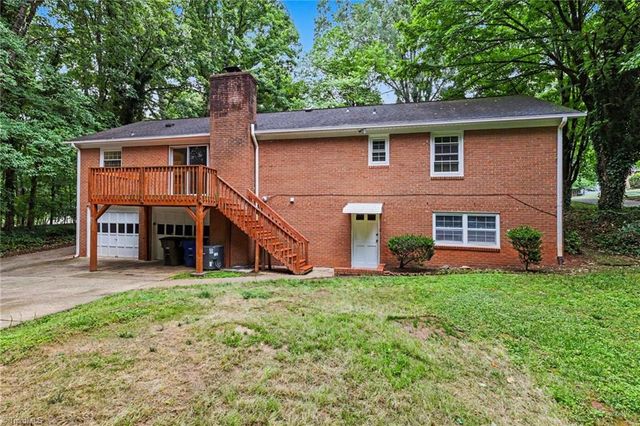 5021 Eastwin Drive, Winston-salem, NC 27104