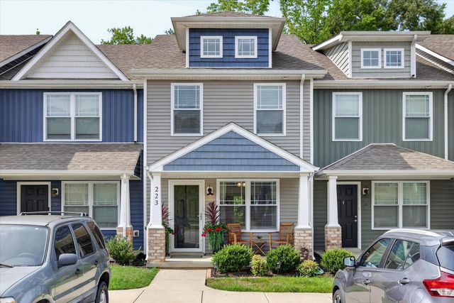 223 Woodland Valley Ln, Clarksville, TN 37040