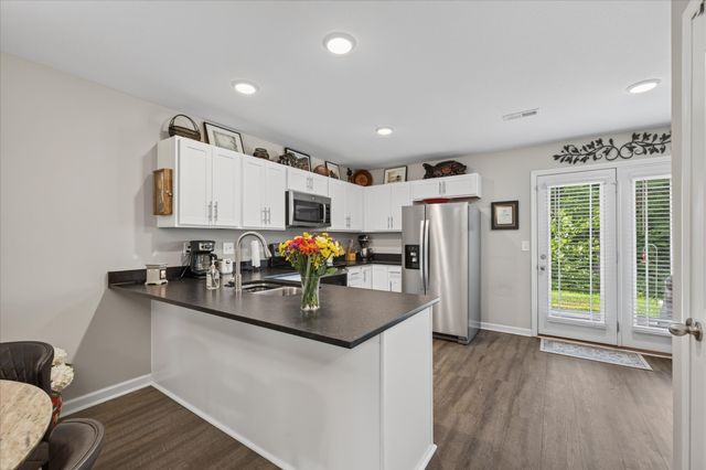223 Woodland Valley Ln, Clarksville, TN 37040