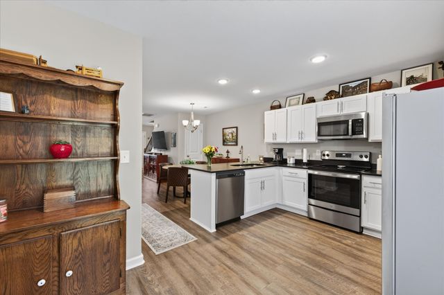 223 Woodland Valley Ln, Clarksville, TN 37040