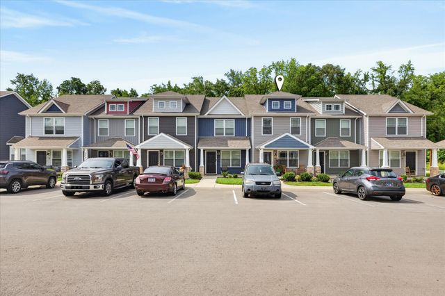 223 Woodland Valley Ln, Clarksville, TN 37040