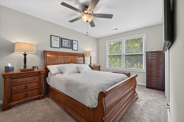 223 Woodland Valley Ln, Clarksville, TN 37040