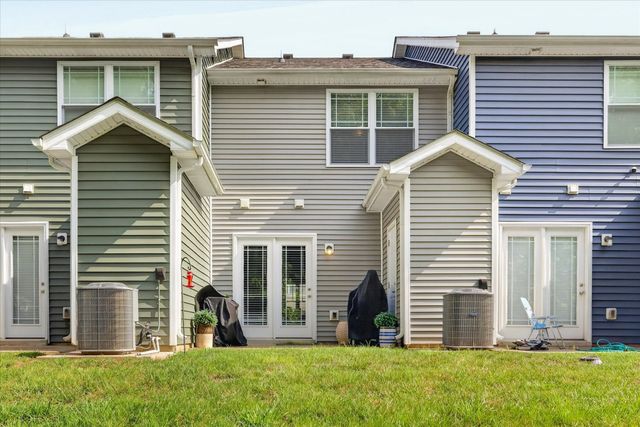 223 Woodland Valley Ln, Clarksville, TN 37040
