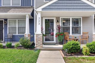 223 Woodland Valley Ln, Clarksville, TN 37040