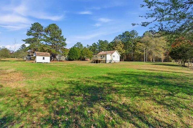 587 Whooping Creek Road, Carrollton, GA 30116