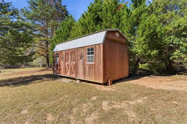 587 Whooping Creek Road, Carrollton, GA 30116