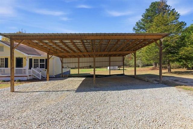 587 Whooping Creek Road, Carrollton, GA 30116