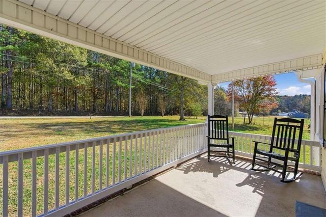 587 Whooping Creek Road, Carrollton, GA 30116