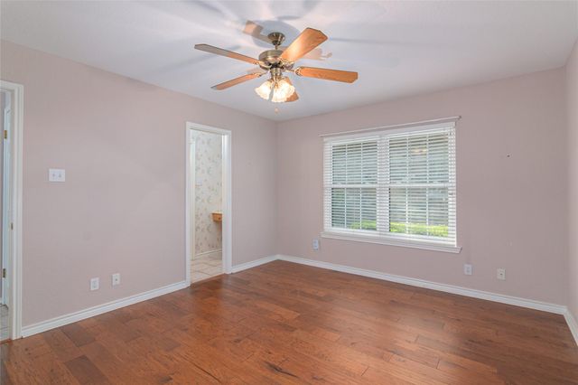 668 Sagewood PKWY, Seguin, TX 78155