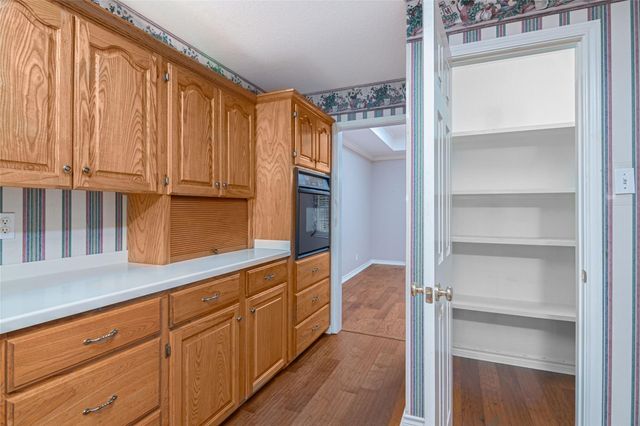 668 Sagewood PKWY, Seguin, TX 78155