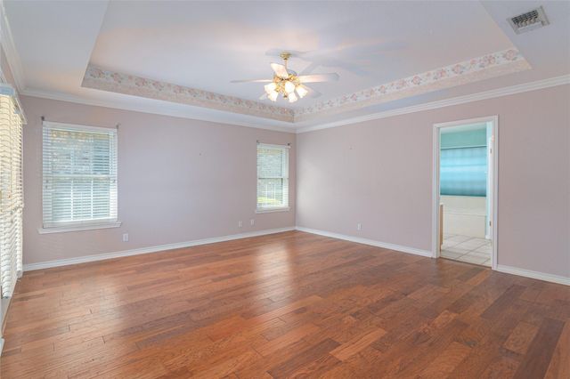 668 Sagewood PKWY, Seguin, TX 78155
