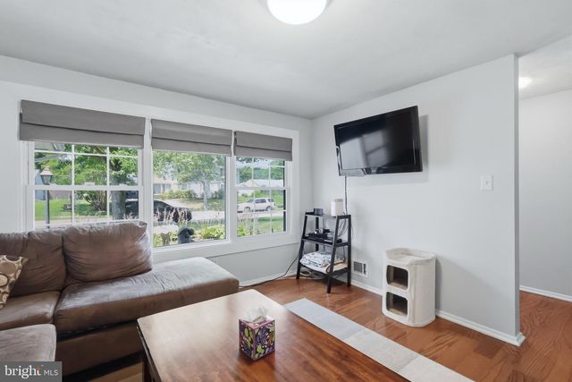 2523 LISA DR, Waldorf, MD 20601