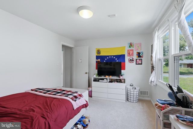 2523 LISA DR, Waldorf, MD 20601