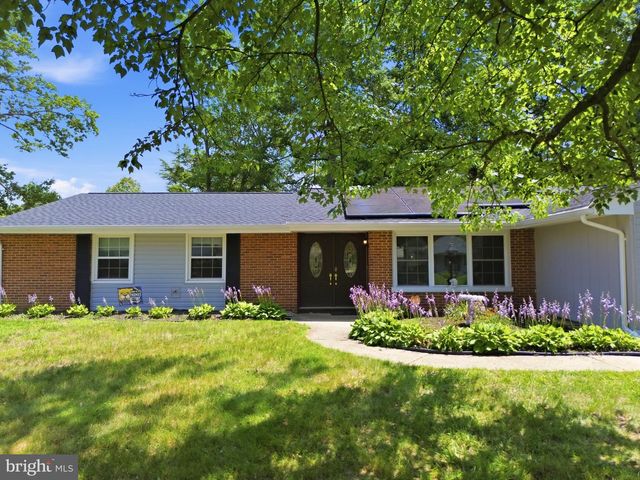 2523 LISA DR, Waldorf, MD 20601