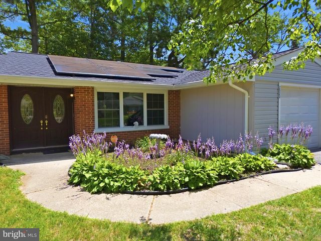 2523 LISA DR, Waldorf, MD 20601