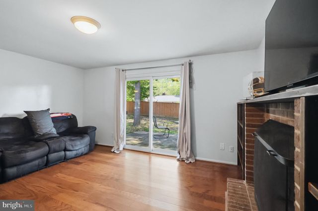 2523 LISA DR, Waldorf, MD 20601