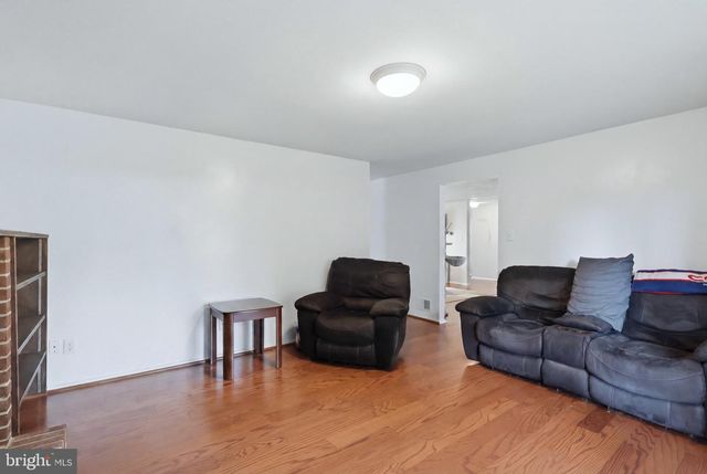 2523 LISA DR, Waldorf, MD 20601