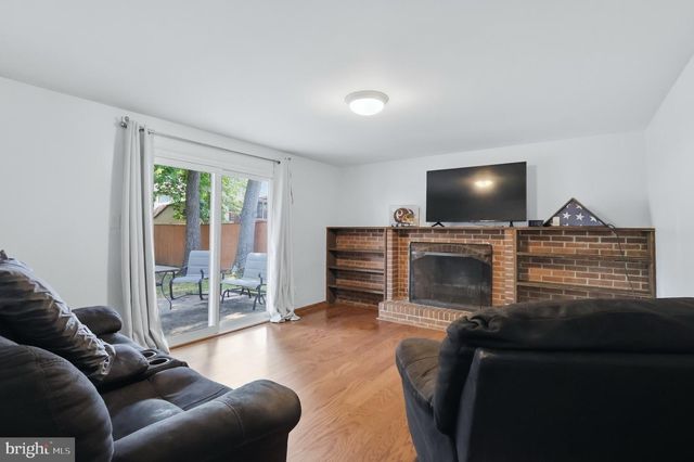 2523 LISA DR, Waldorf, MD 20601