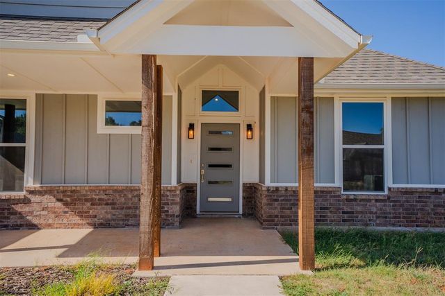 17945 Salem Road, Choctaw, OK 73020