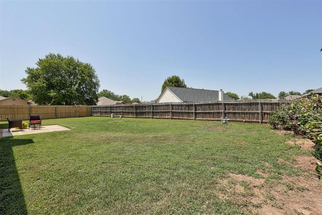 541 NW 169th Street, Edmond, OK 73012