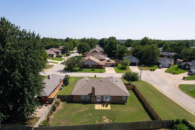 541 NW 169th Street, Edmond, OK 73012