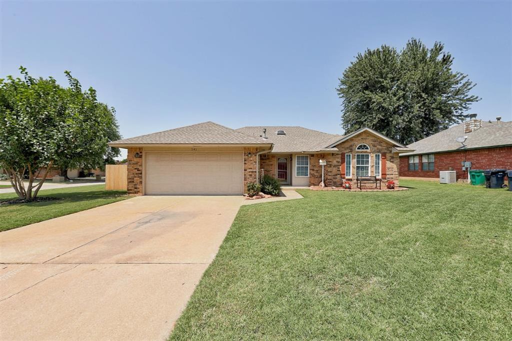 541 NW 169th Street, Edmond, OK 73012